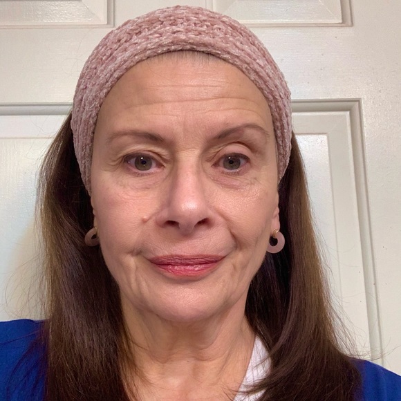 Meet your Posher, Paula - Picture 3 of 3